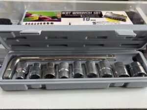 WhatsApp Image 2025-07-18 at 1.47.53 PM SET DE LLAVES PARA AUTO 10 PIEZAS