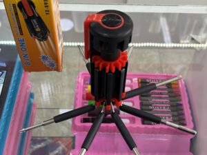 DESTORNILLADOR CON LINTERNA 8 EN 1