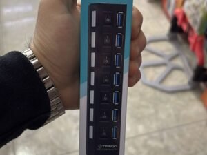 WhatsApp Image 2025-07-19 at 11.32.30 AM ADAPTADOR HUB 7 TOMAS