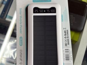 CARGADOR PORTATIL CON PANEL SOLAR 10000MAH TREQA