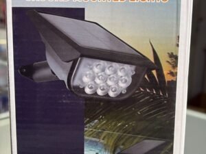 LUZ SOLAR AUTOMATICA CON ESTACA