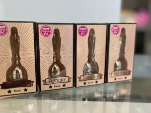 DELINEADOR NEGRO EN GEL