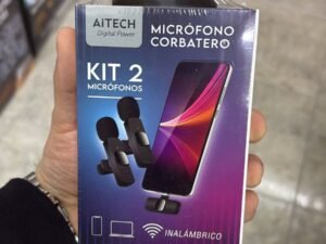 WhatsApp Image 2025-07-29 at 1.41.52 PM MICROFONOS CORBATEROS X2 UNIDADES ADAPTADOR ENTRADA C Y LIGHTNING