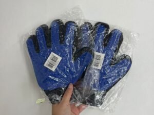 WhatsApp Image 2025-07-29 at 7.33.07 PM GUANTE CEPILLO PARA MASCOTAS