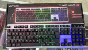 TECLADO A CABLE GAMER CON LUZ LED