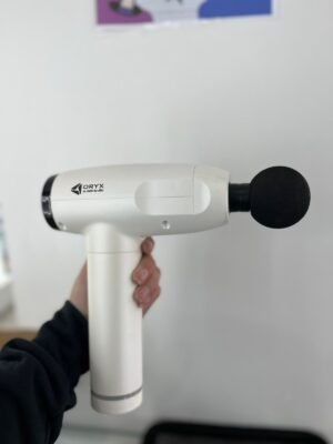 PISTOLA MASAJEADORA CON ESTUCHE Y 6 CABEZALES