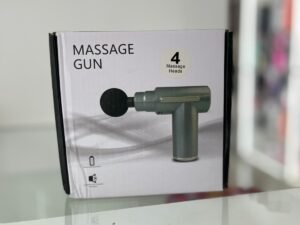 WhatsApp Image 2025-08-02 at 6.55.11 PM (1) PISTOLA MASAJEADORA RECARGABLE C/ 4 CABEZALES