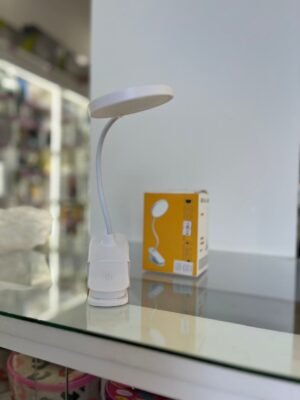 lampara blanca con pinza