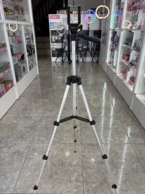 TRIPODE PROFESIONAL CON NIVEL 1.10 ALTURA