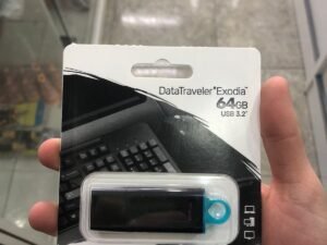 WhatsApp Image 2025-09-15 at 3.59.33 PM PENDRIVE 64GB KINGSTON EXODIA