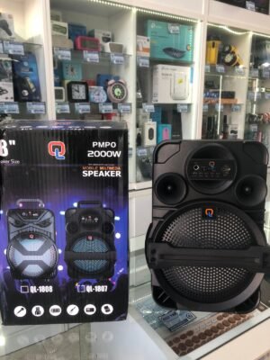 PARLANTE 8" 2000W C /  MICROFONO