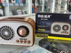 RADIO MEIER MODELO VINTAGE C / BOTONES