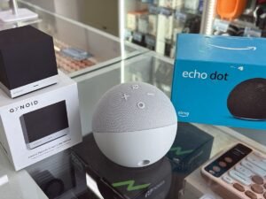 WhatsApp Image 2025-09-21 at 1.25.26 PM ASISTENTE VIRTUAL ALEXA ECHO DOT + CONTROL PARA PARLANTES Y TV
