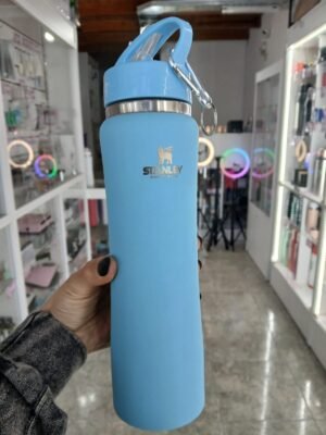 BOTELLA STANLEY CON PICO 750 ML