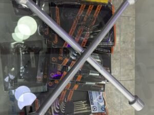 LLAVE CRUZ PARA AUTO