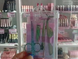 WhatsApp Image 2025-10-07 at 6.09.12 PM (1) SET PARA CUIDADO DE UÑAS