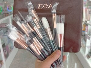 WhatsApp Image 2025-10-11 at 4.53.28 PM (1) SET DE BROCHA PARA MAQUILLAJE