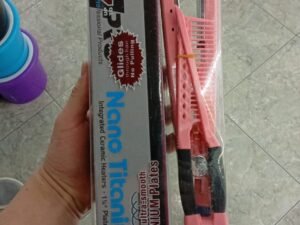 PLANCHA NANO TITANIUM CON PEINE