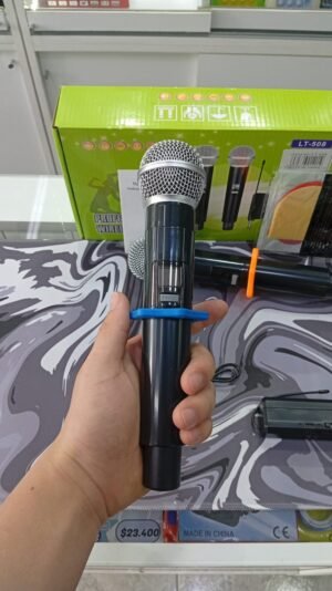 WhatsApp Image 2025-11-06 at 4.36.23 PM MICROFONO INALAMBRICO X2 CON PANTALLA LED RECARGABLE