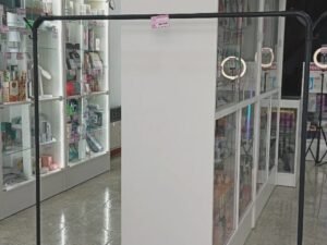 WhatsApp Image 2025-11-20 at 6.14.47 PM PERCHERO ORGANIZADOR DE ROPA