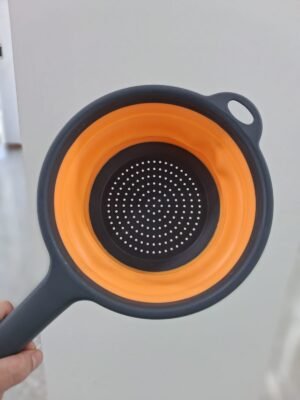 COLADOR DE COCINA SILICONADO PLEGABLE CON ASA